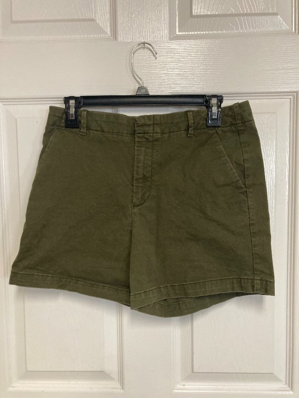 Banana Republic shorts Authentic Chino green size 6 Women's